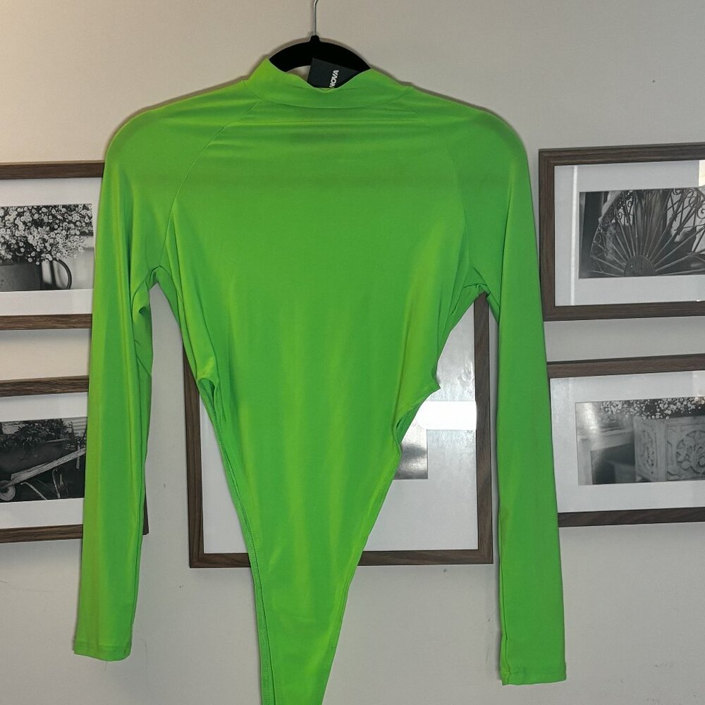 Fashion Nova Neon Green Long Sleeve Bodysuit (New with Tags)